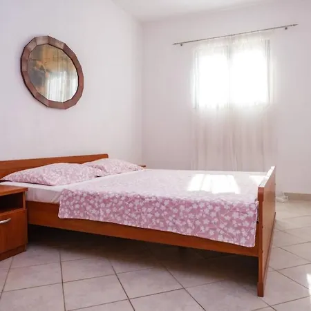 Mediterranean Oasis Semesterbostad Trogir